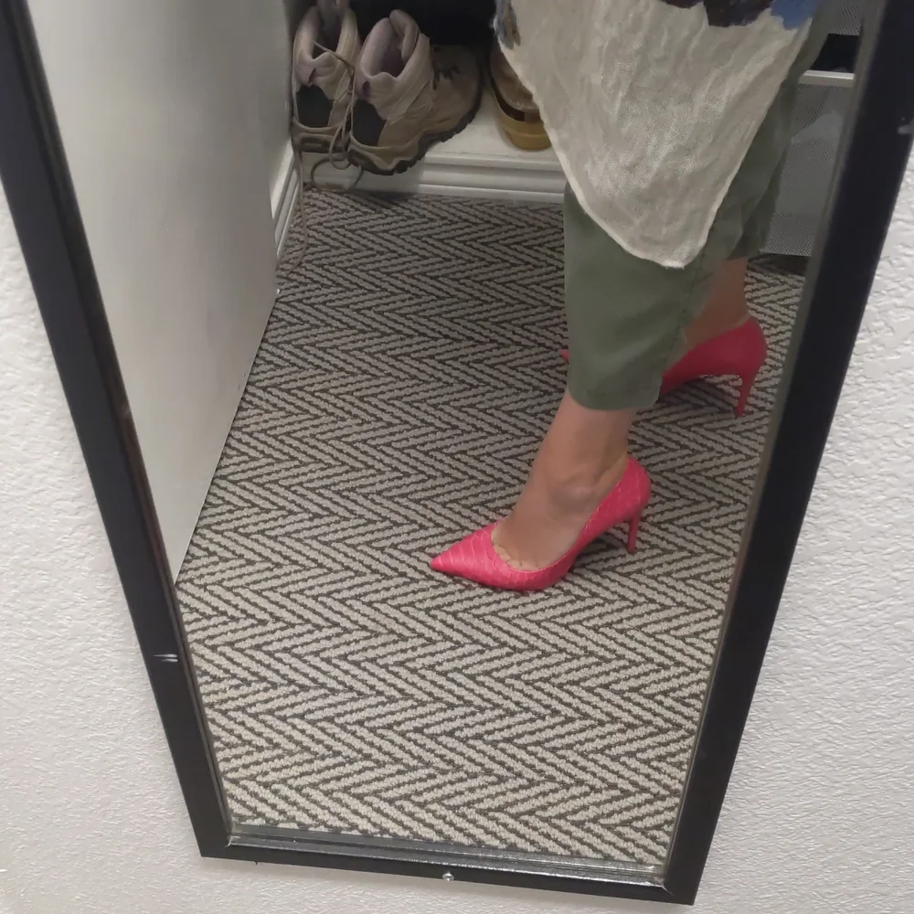Pink Python Pumps - Picture 2 of 8